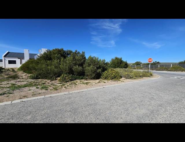 LAND FOR SALE IN BRITANNIA BAY